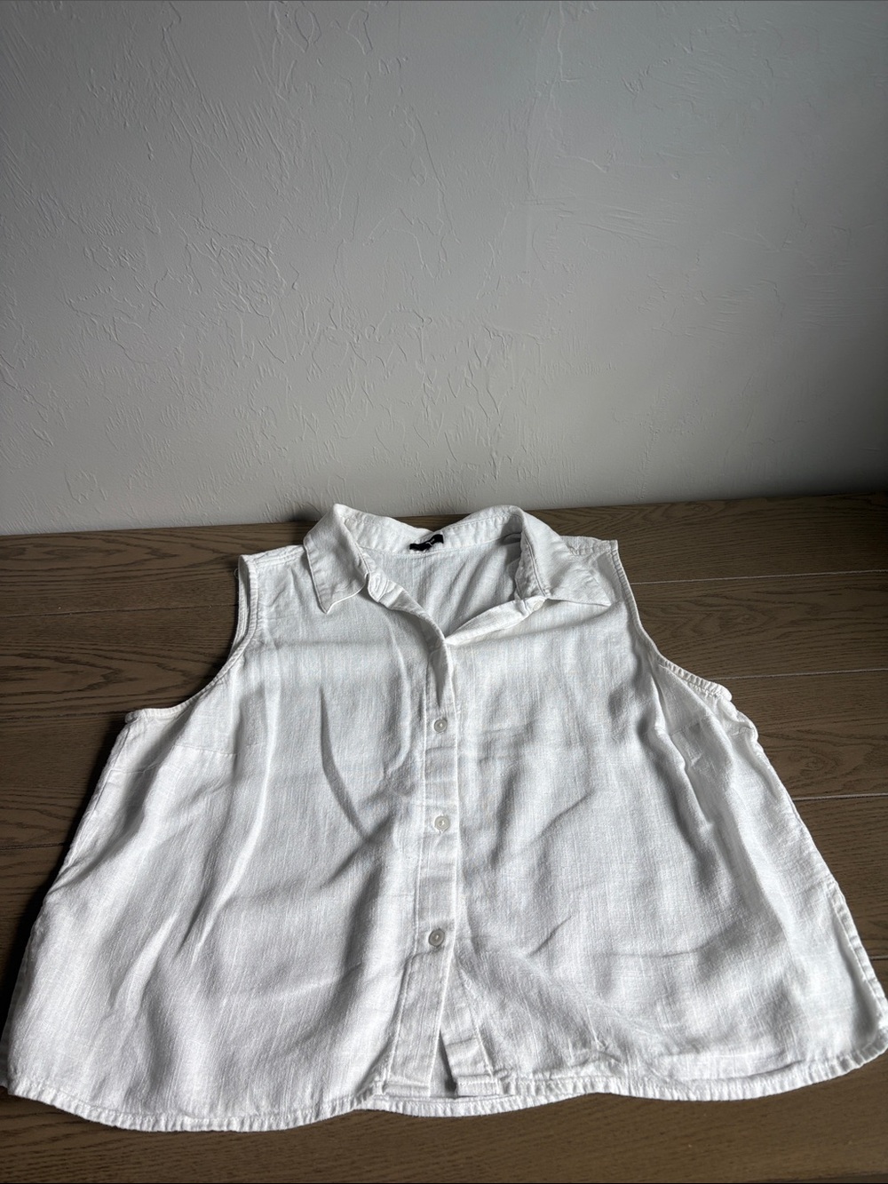 Express White Sleeveless Button-Front Top